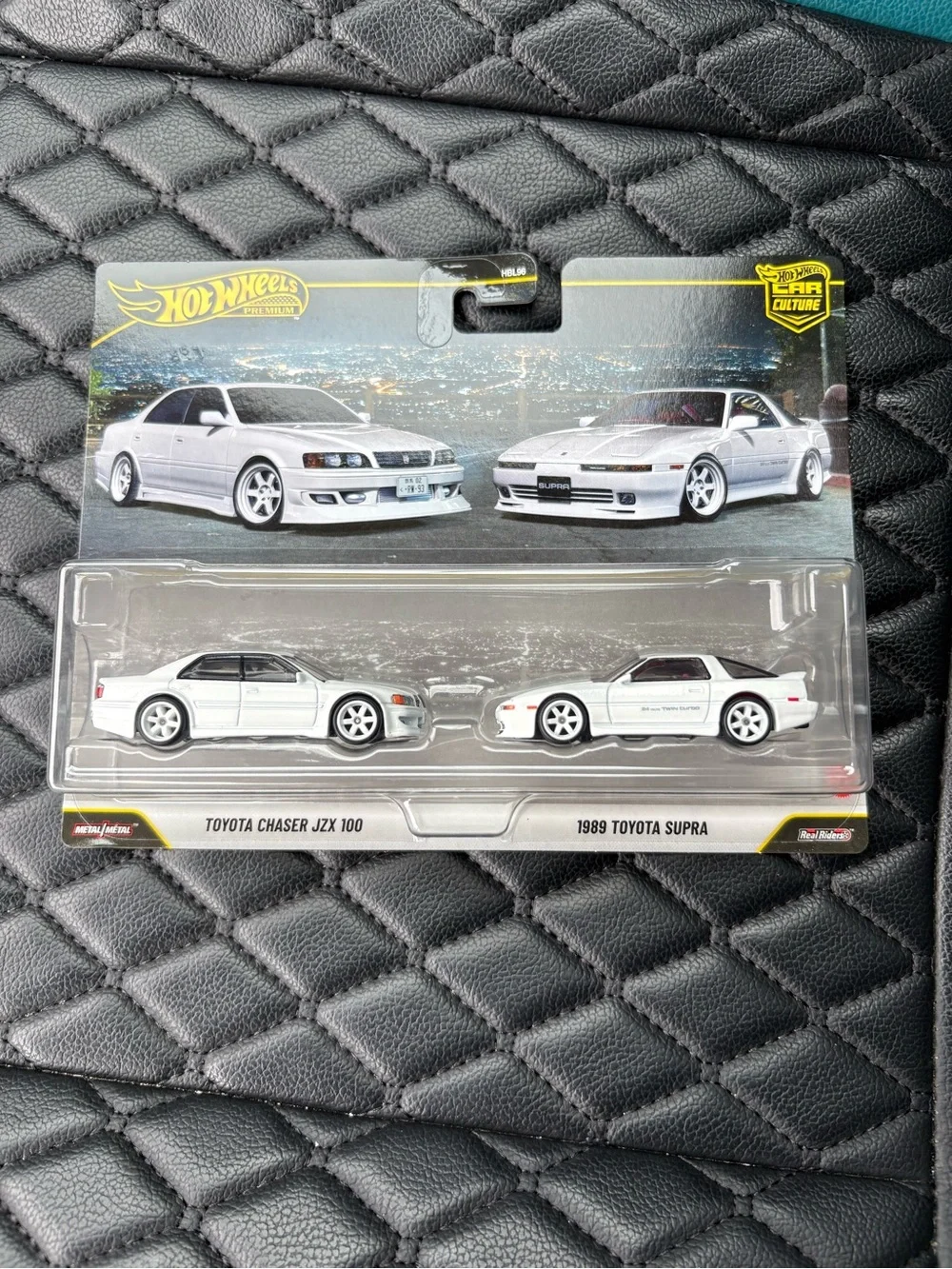 Hot wheels car culture 2-Pack – White Toyota Chaser JZX100 & 1989 Toyota Supra